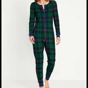 Old Navy Women's Size Small Printed Thermal-Knit One-Piece Pajamas Black Watch